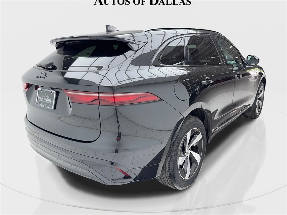 2024 Jaguar F-Pace - Image 9 of 21