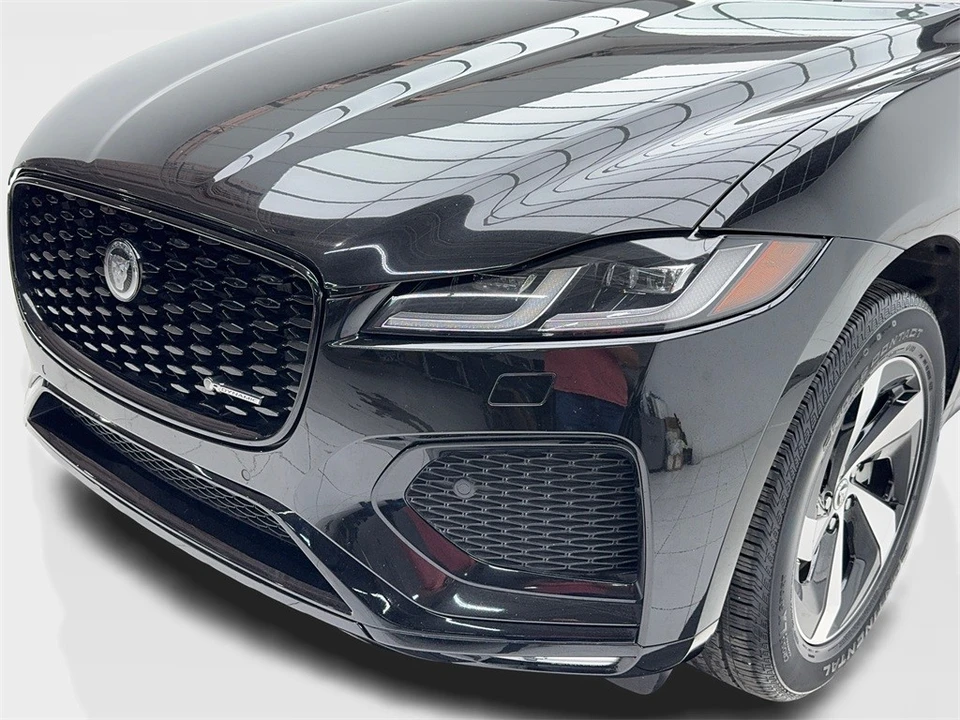 2024 Jaguar F-Pace - Image 5 of 21