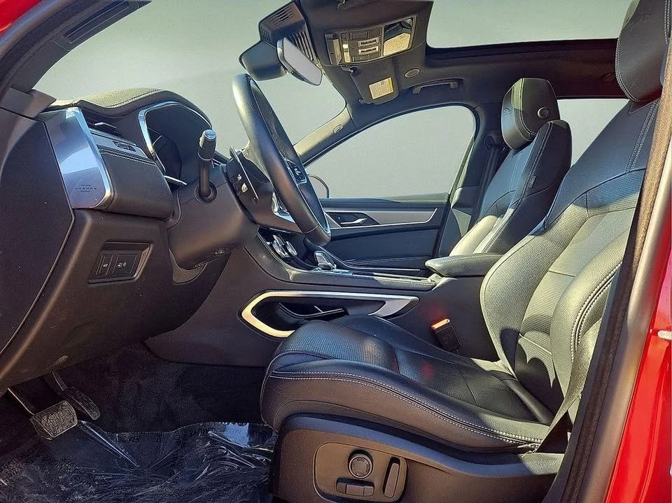 2024 Jaguar F-Pace - Image 8 of 11