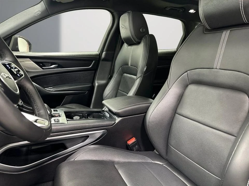 2024 Jaguar F-Pace - Image 13 of 20