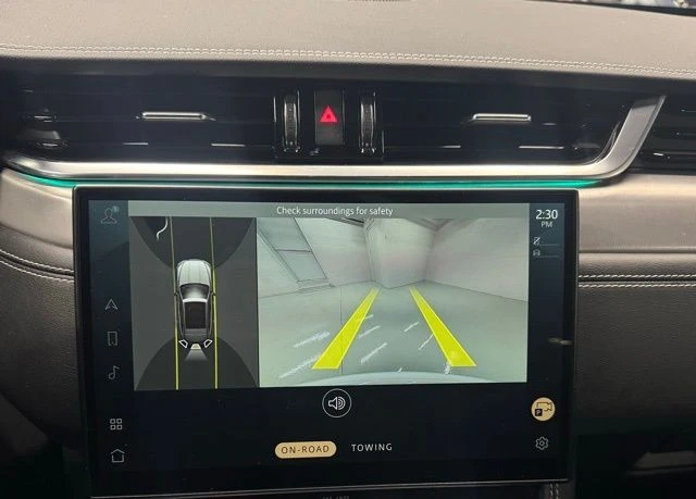 2024 Jaguar F-Pace - Image 19 of 21