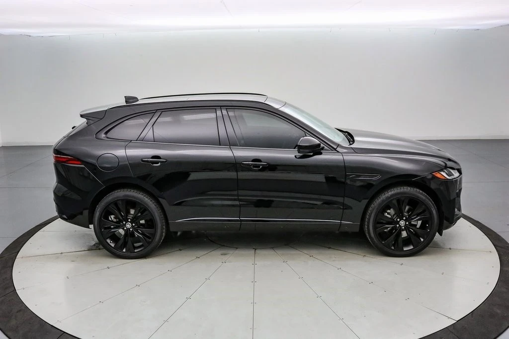 2024 Jaguar F-Pace - Image 4 of 21