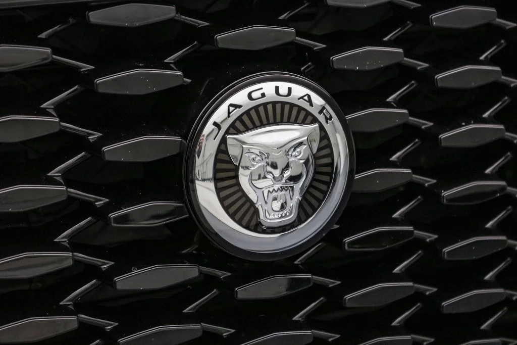 2024 Jaguar F-Pace - Image 12 of 21