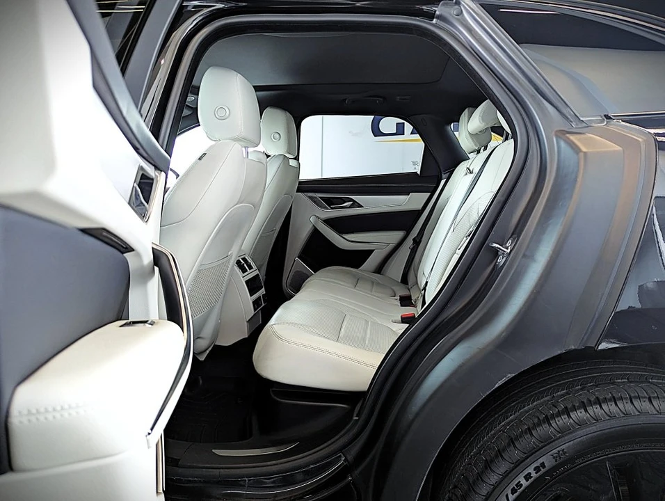 2024 Jaguar F-Pace - Image 18 of 20