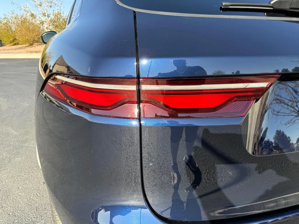 2024 Jaguar F-Pace - Image 26 of 31