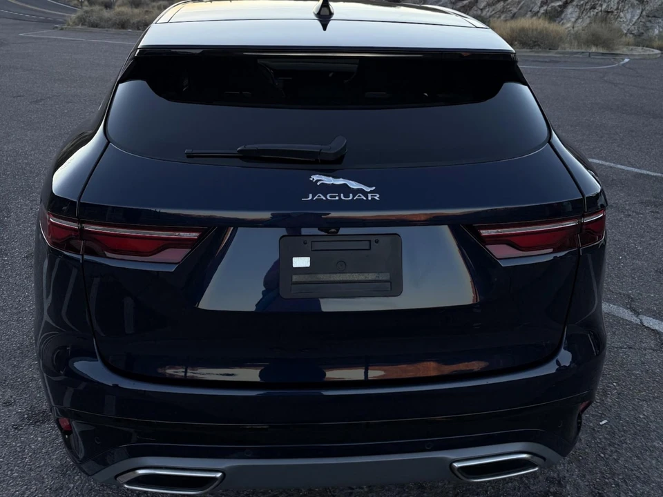 2024 Jaguar F-Pace - Image 11 of 31