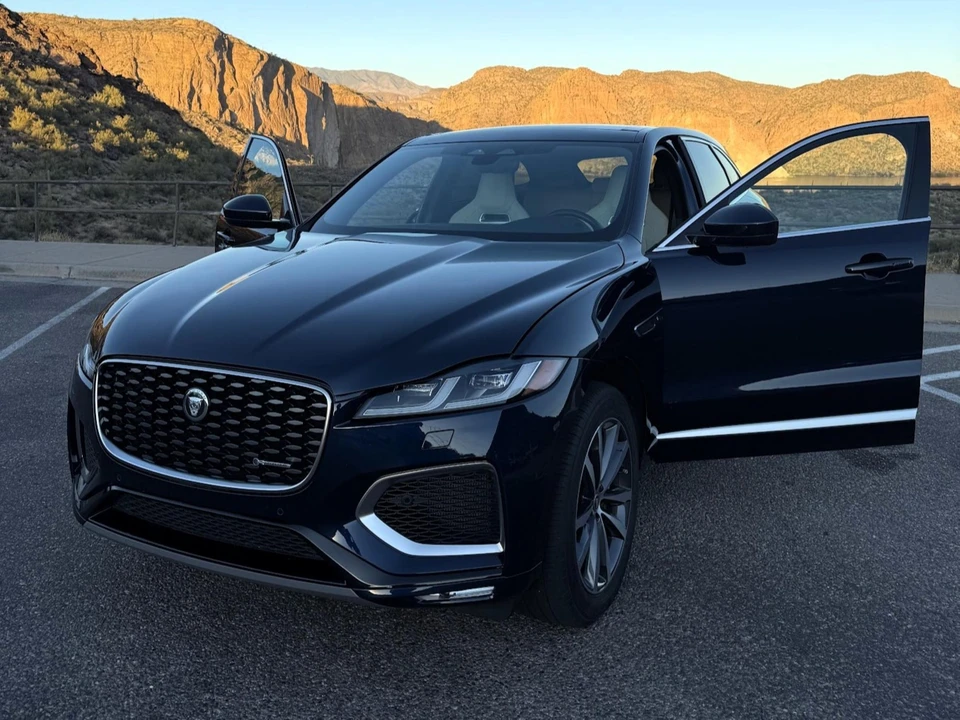 2024 Jaguar F-Pace - Image 13 of 31