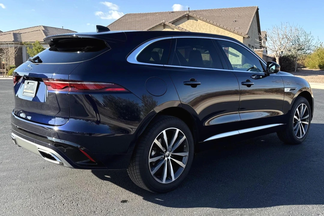 2024 Jaguar F-Pace - Image 5 of 31