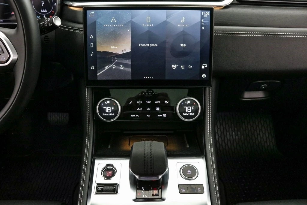 2024 Jaguar F-Pace - Image 19 of 21
