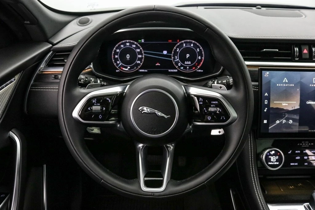 2024 Jaguar F-Pace - Image 16 of 21