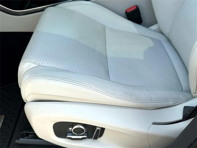 2024 Jaguar F-Pace - Image 16 of 21