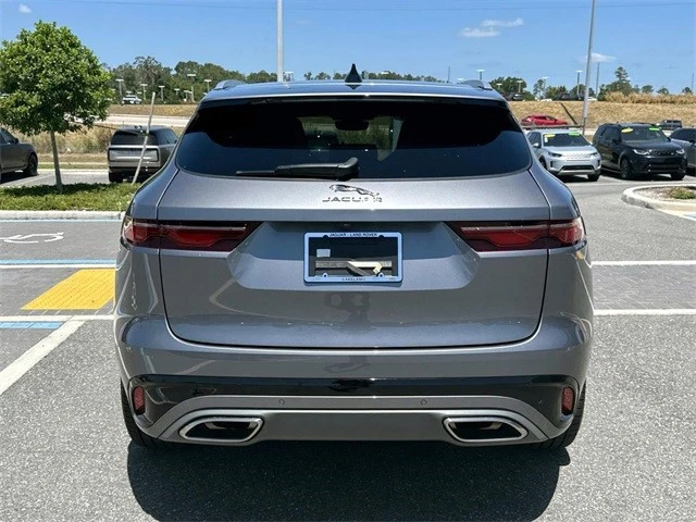 2024 Jaguar F-Pace - Image 5 of 21