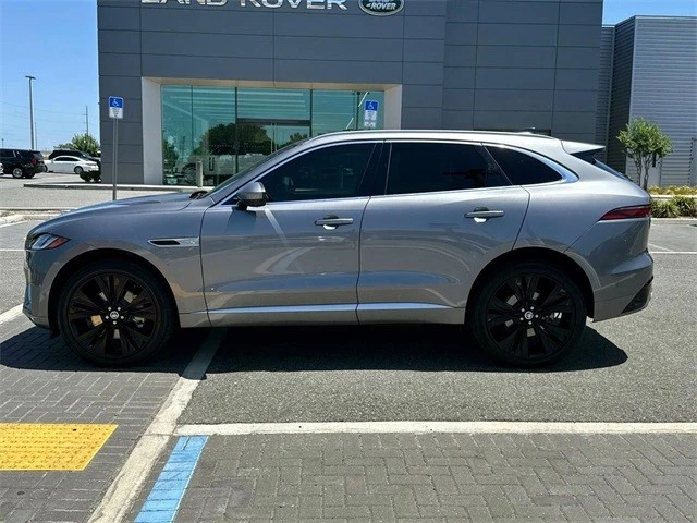 2024 Jaguar F-Pace - Image 2 of 21