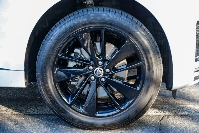 2024 Jaguar F-Pace - Image 9 of 12