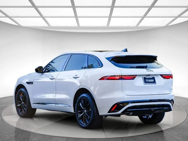 2024 Jaguar F-Pace - Image 2 of 12