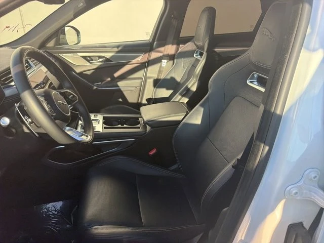 2024 Jaguar F-Pace - Image 10 of 15