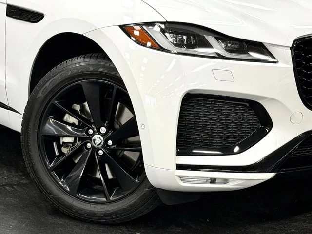 2024 Jaguar F-Pace - Image 4 of 21