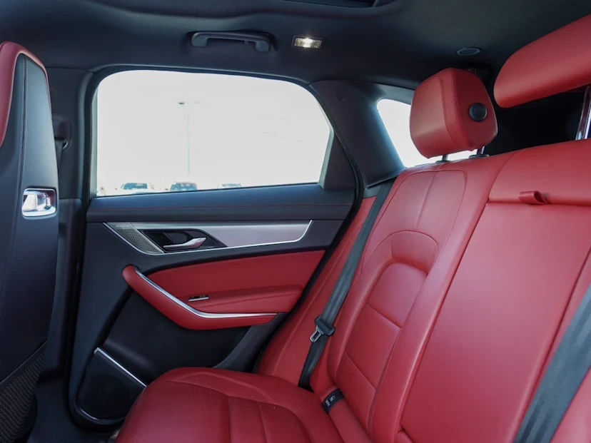2024 Jaguar F-Pace - Image 13 of 13