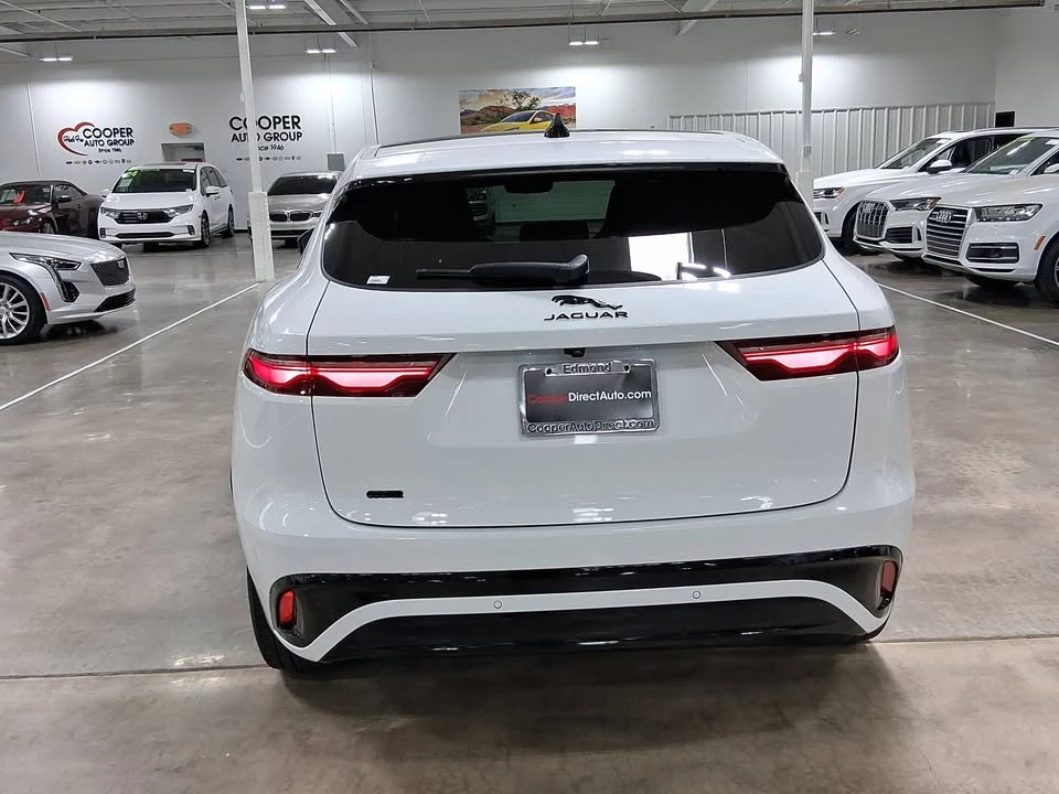 2024 Jaguar F-Pace - Image 6 of 16