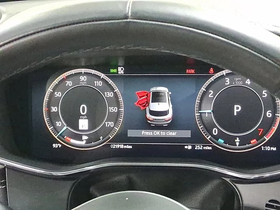 2024 Jaguar F-Pace - Image 11 of 16