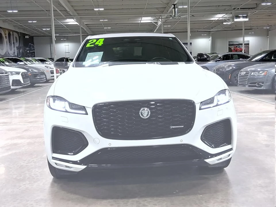 2024 Jaguar F-Pace - Image 2 of 16