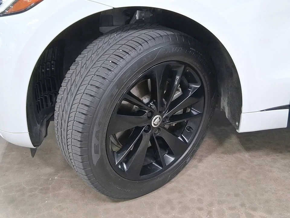 2024 Jaguar F-Pace - Image 16 of 16