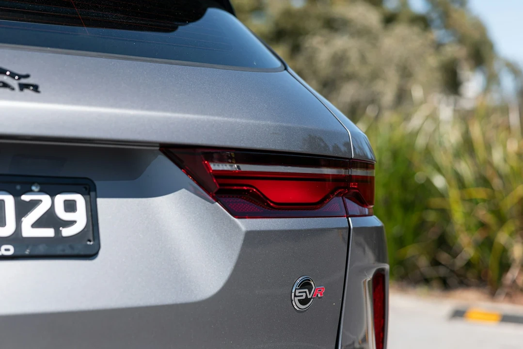 2024 Jaguar F-Pace SVR - Image 19 of 21