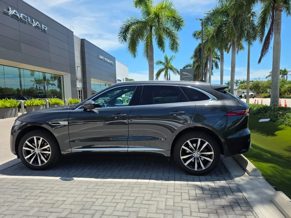 2024 Jaguar F-Pace - Image 5 of 18