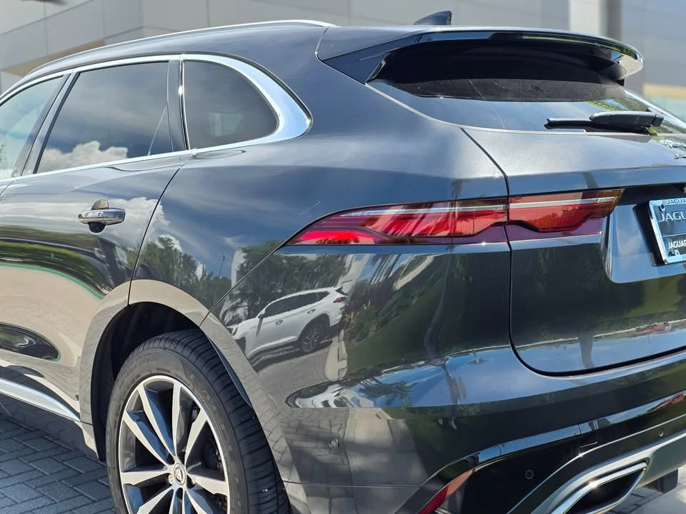 2024 Jaguar F-Pace - Image 6 of 18
