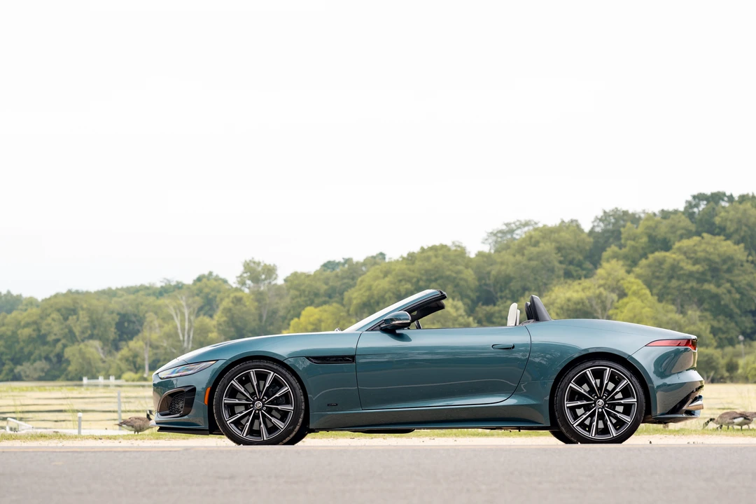 2024 Jaguar F-Type R 2nd Gen - Image 13 of 31