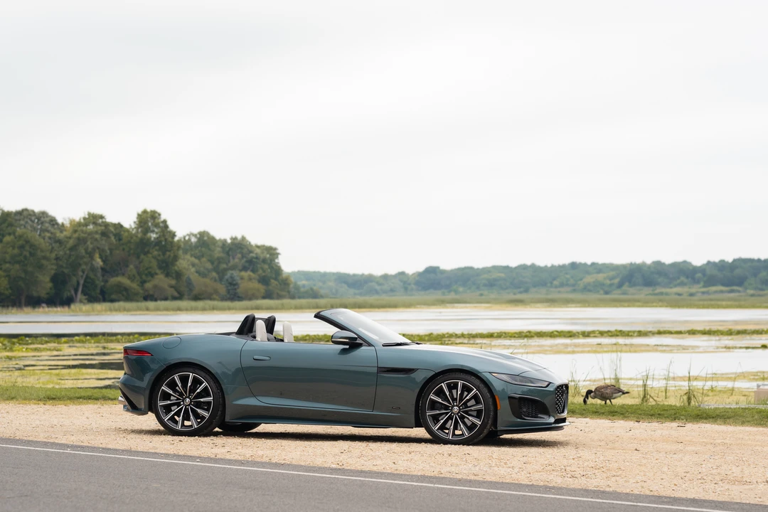2024 Jaguar F-Type R 2nd Gen - Image 17 of 31