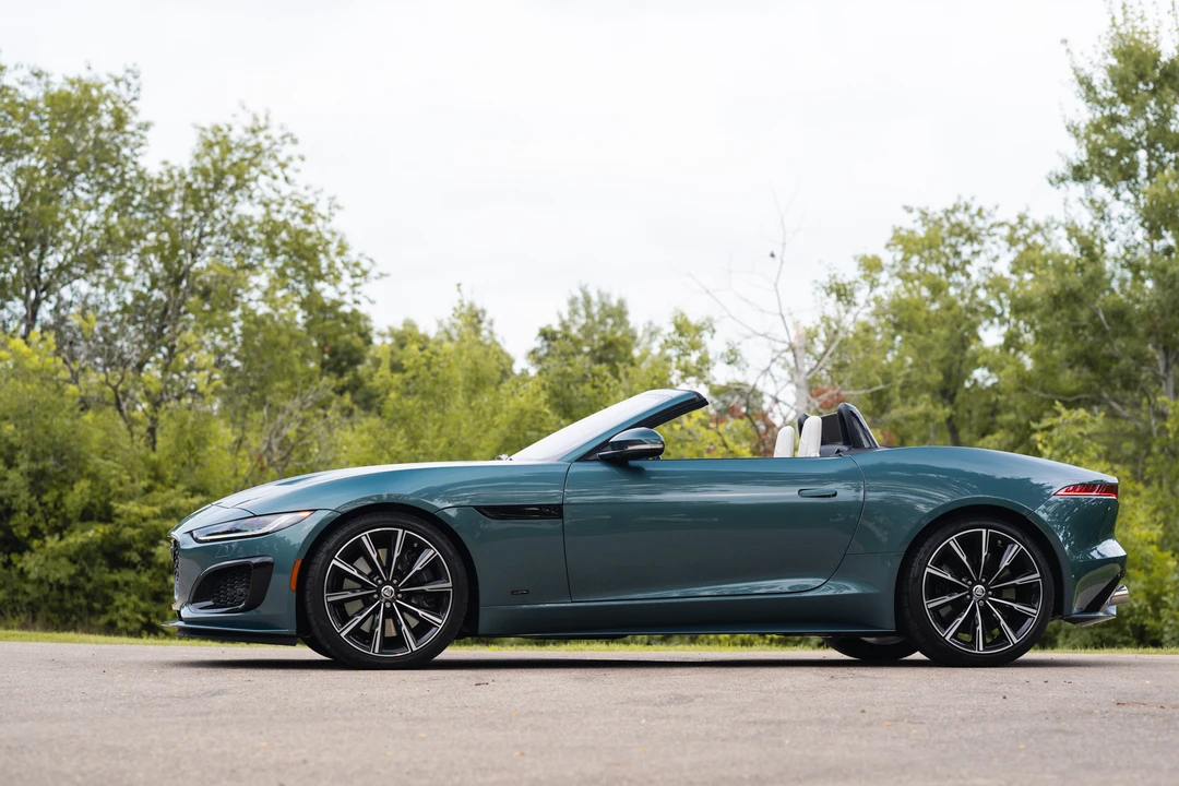 2024 Jaguar F-Type R 2nd Gen - Image 12 of 31