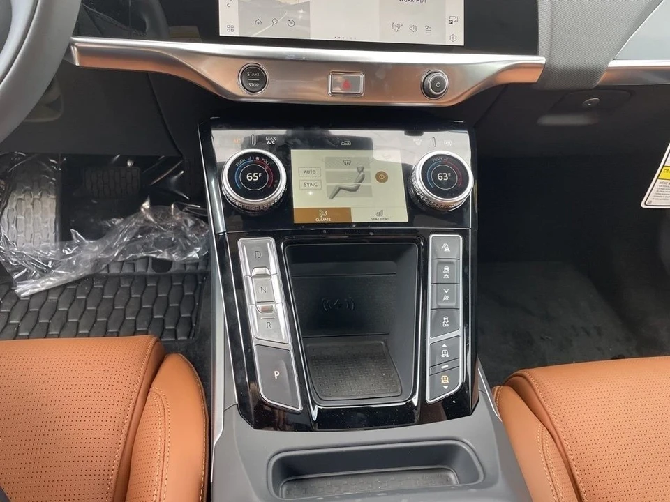 2024 Jaguar I-Pace - Image 12 of 12