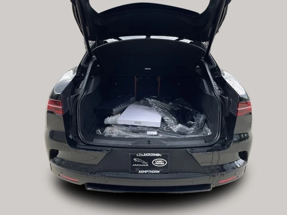 2024 Jaguar I-Pace - Image 10 of 12