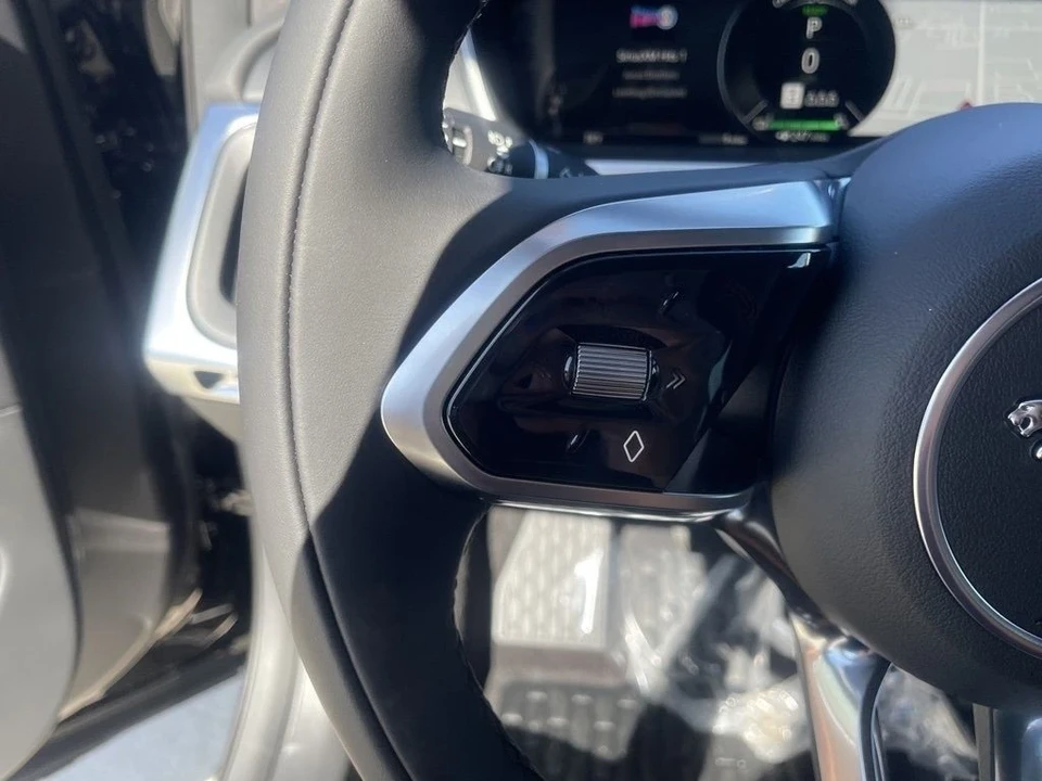 2024 Jaguar I-Pace - Image 12 of 12