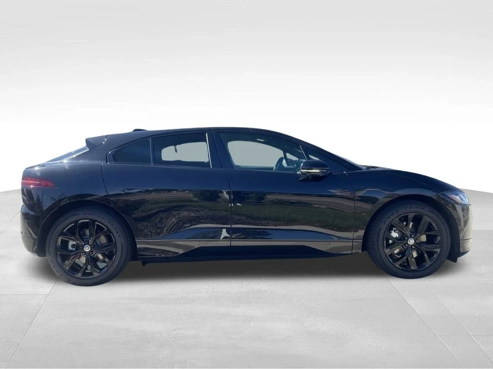 2024 Jaguar I-Pace - Image 7 of 12