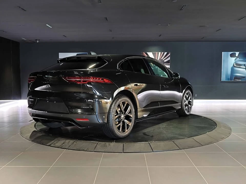 2024 Jaguar I-Pace - Image 7 of 19