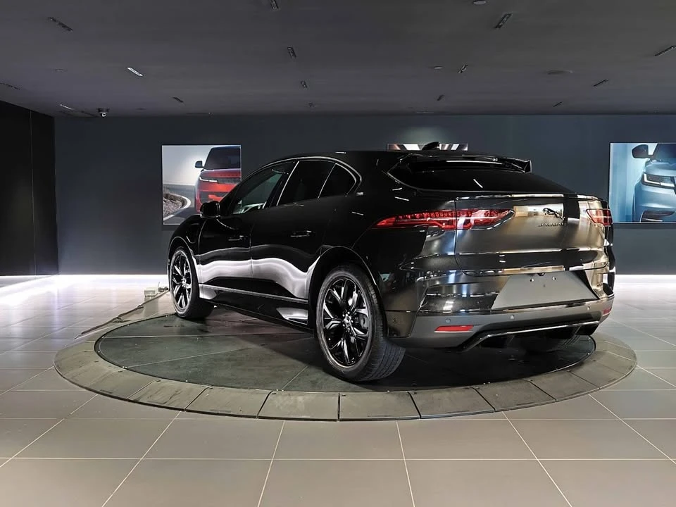 2024 Jaguar I-Pace - Image 5 of 19