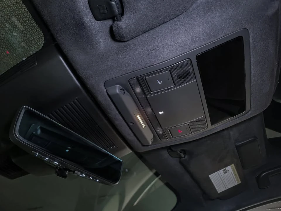 2024 Jaguar I-Pace - Image 17 of 20