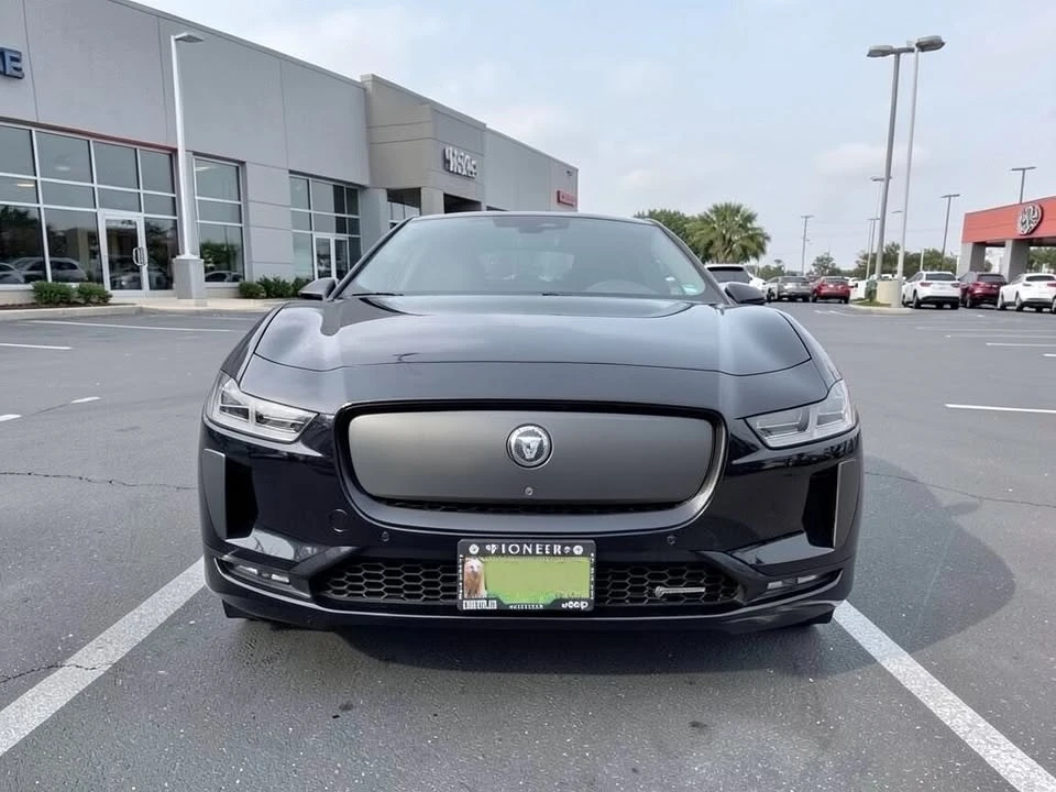 2024 Jaguar I-Pace - Image 8 of 20