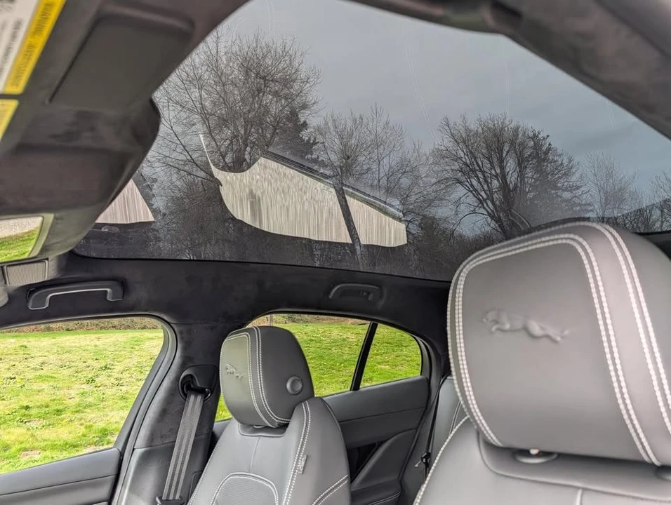 2024 Jaguar I-Pace - Image 10 of 20