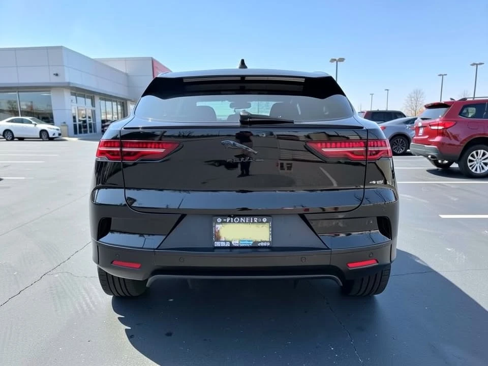 2024 Jaguar I-Pace - Image 4 of 20
