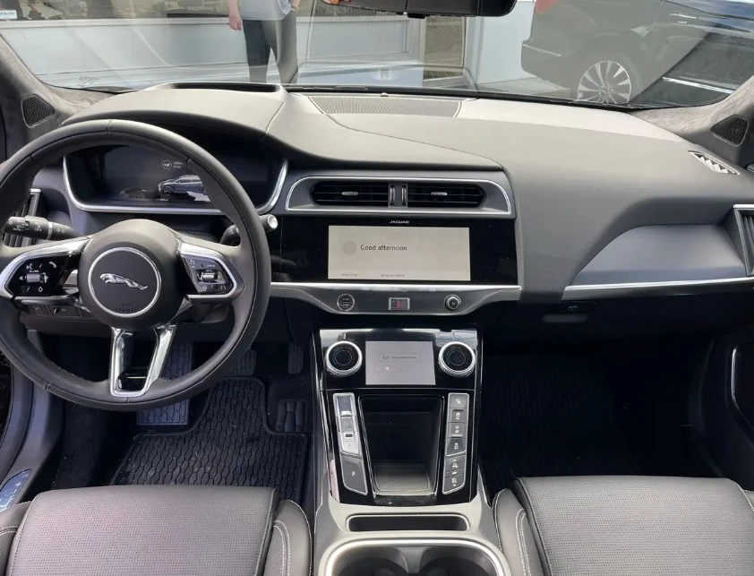 2024 Jaguar I-Pace - Image 2 of 6