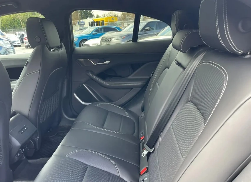 2024 Jaguar I-Pace - Image 4 of 8