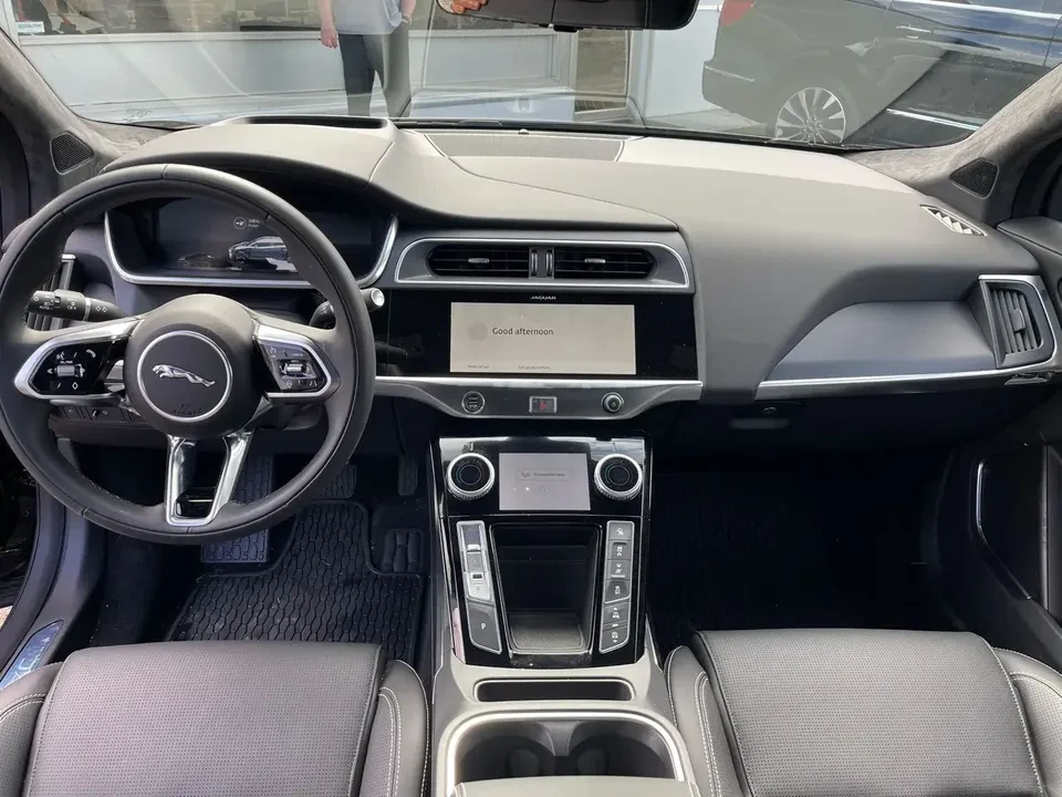 2024 Jaguar I-Pace - Image 13 of 14