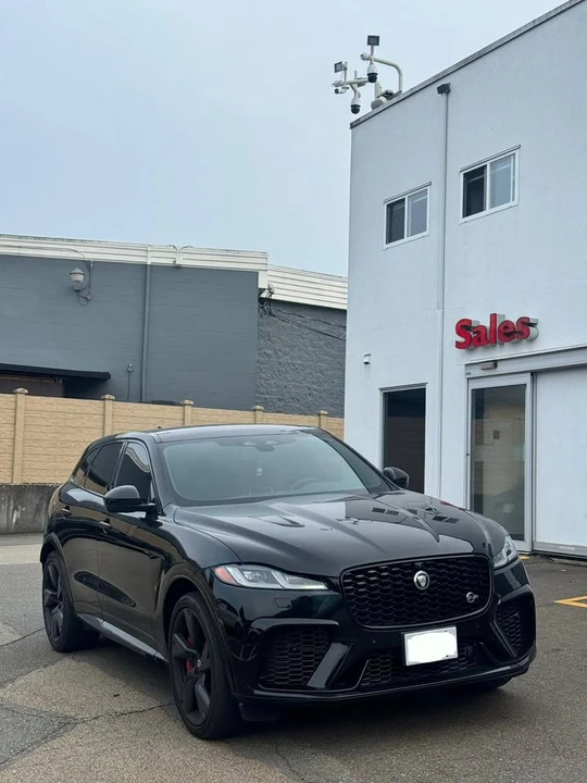 2024 Jaguar F-Pace SVR - Image 6 of 10
