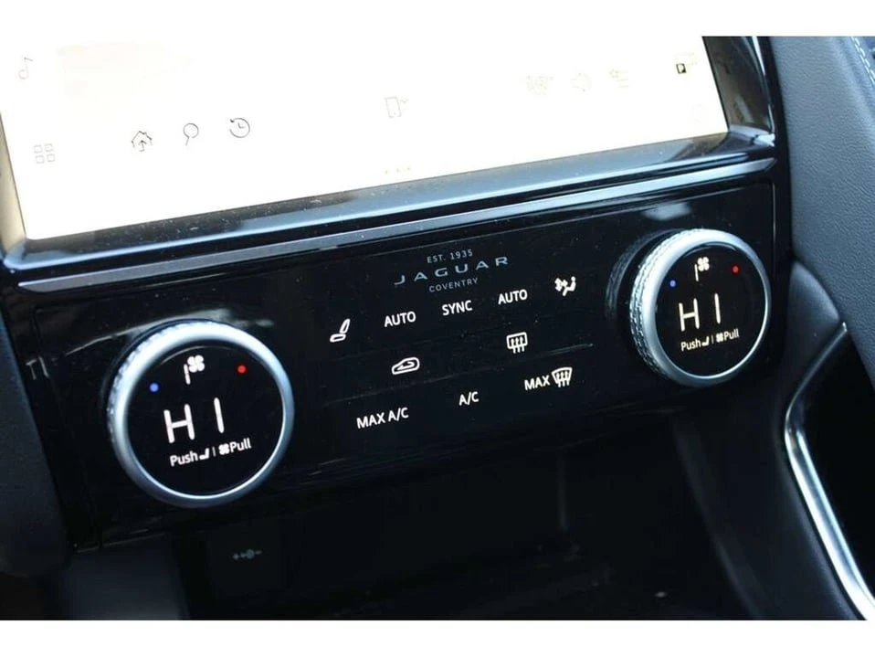 2024 Jaguar F-Pace - Image 17 of 17