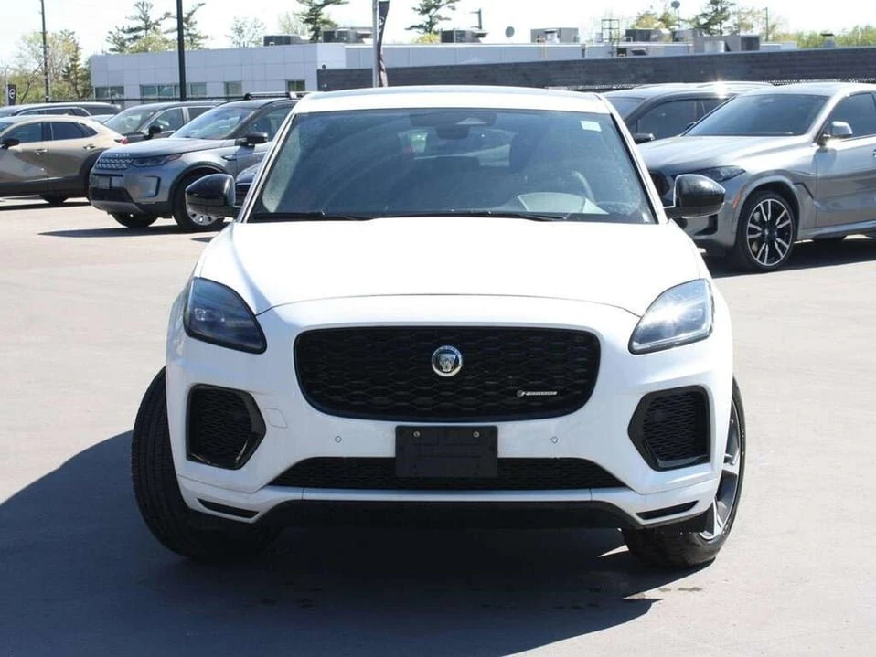2024 Jaguar F-Pace - Image 2 of 17