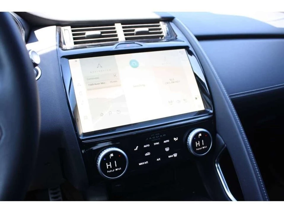 2024 Jaguar F-Pace - Image 15 of 17