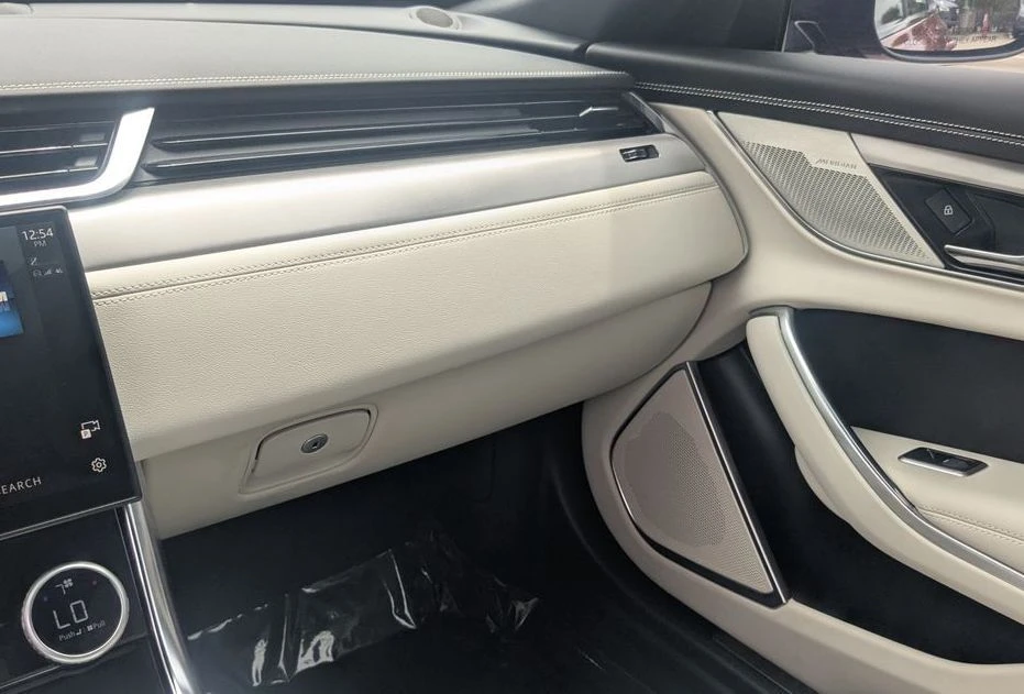 2024 Jaguar X260 XF - Image 4 of 20